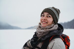 Лайфхаки для путешествий в холодное время года: как оставаться в тепле и комфорте.